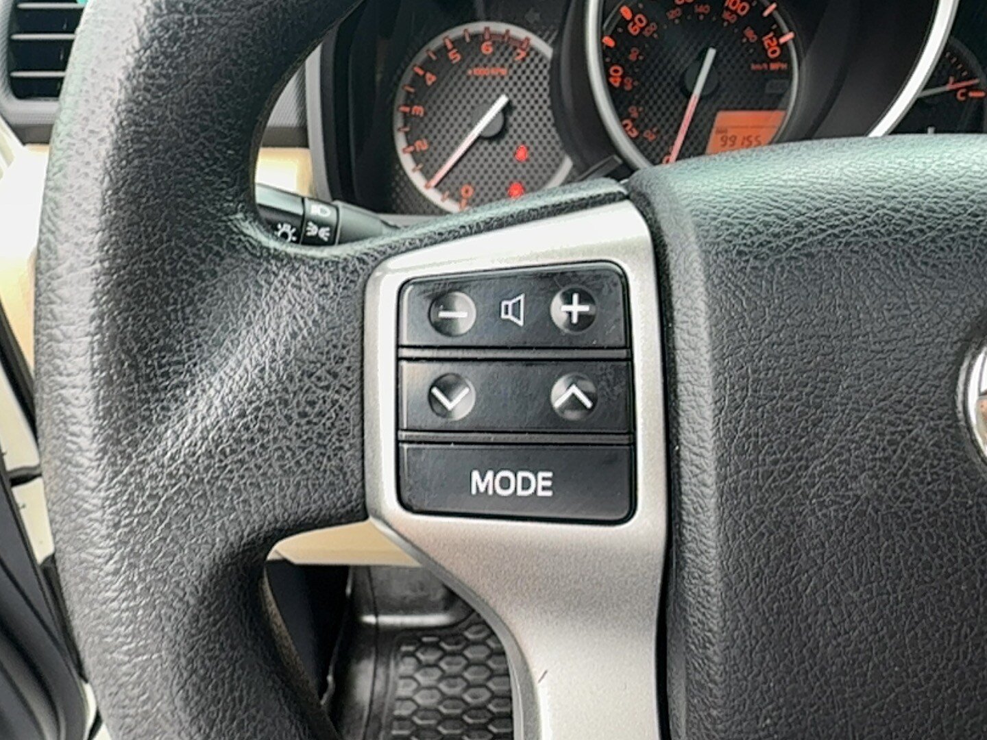 Used 2010 Toyota 4Runner SR5 AWD/4WD image 19