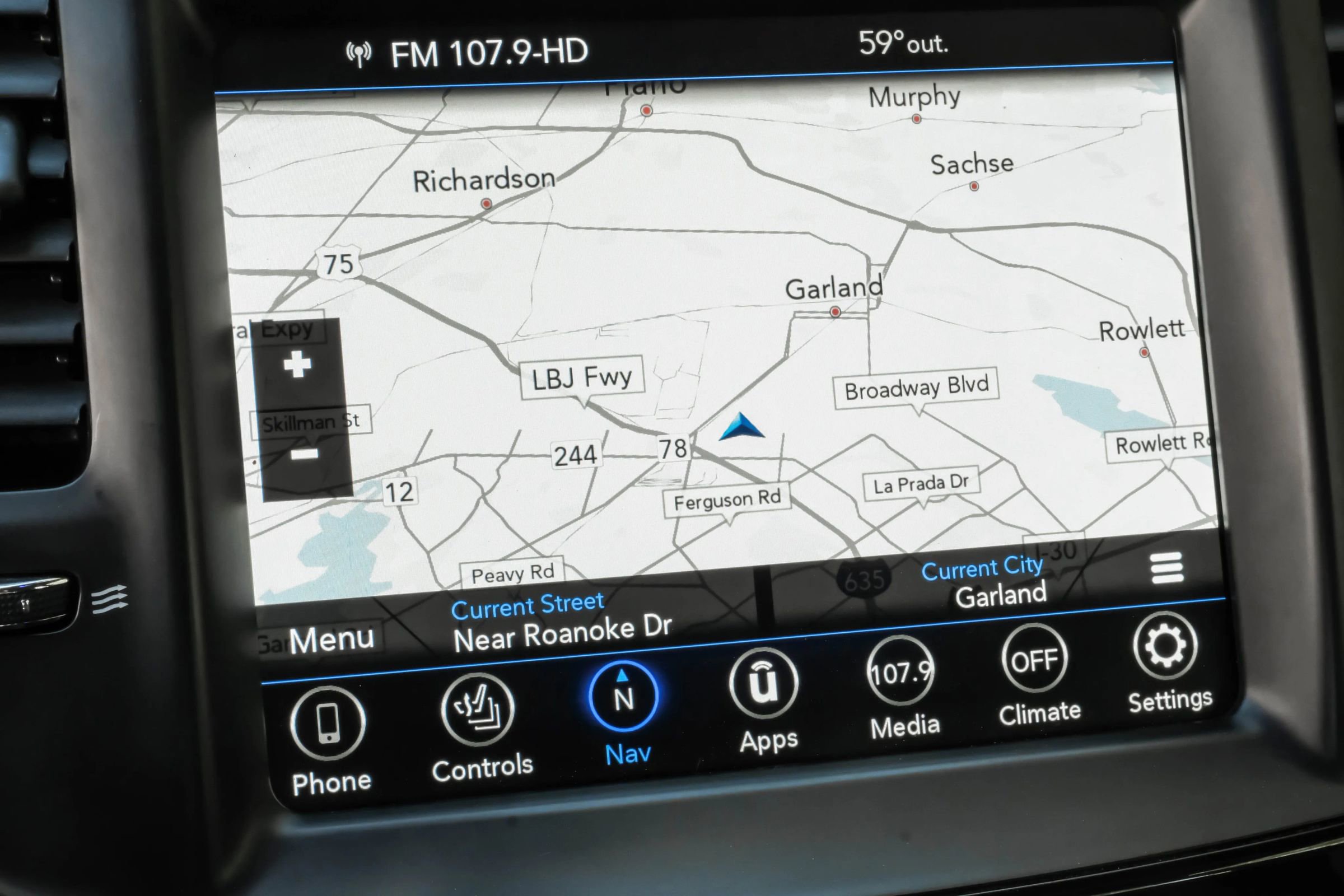 Used 2022 Chrysler 300 S image 24