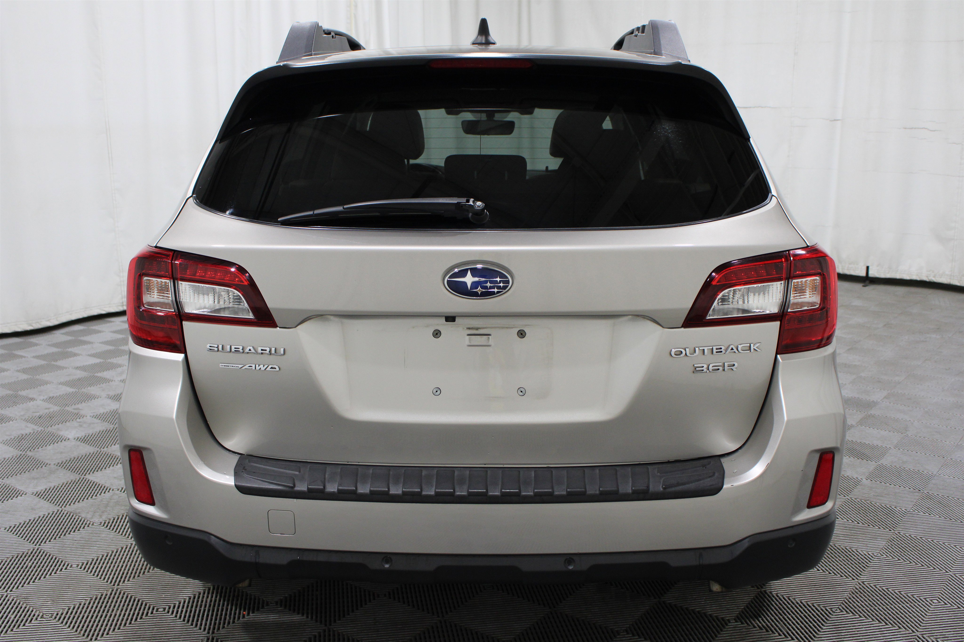 Used 2017 Subaru Outback 3.6R Limited AWD/4WD image 34