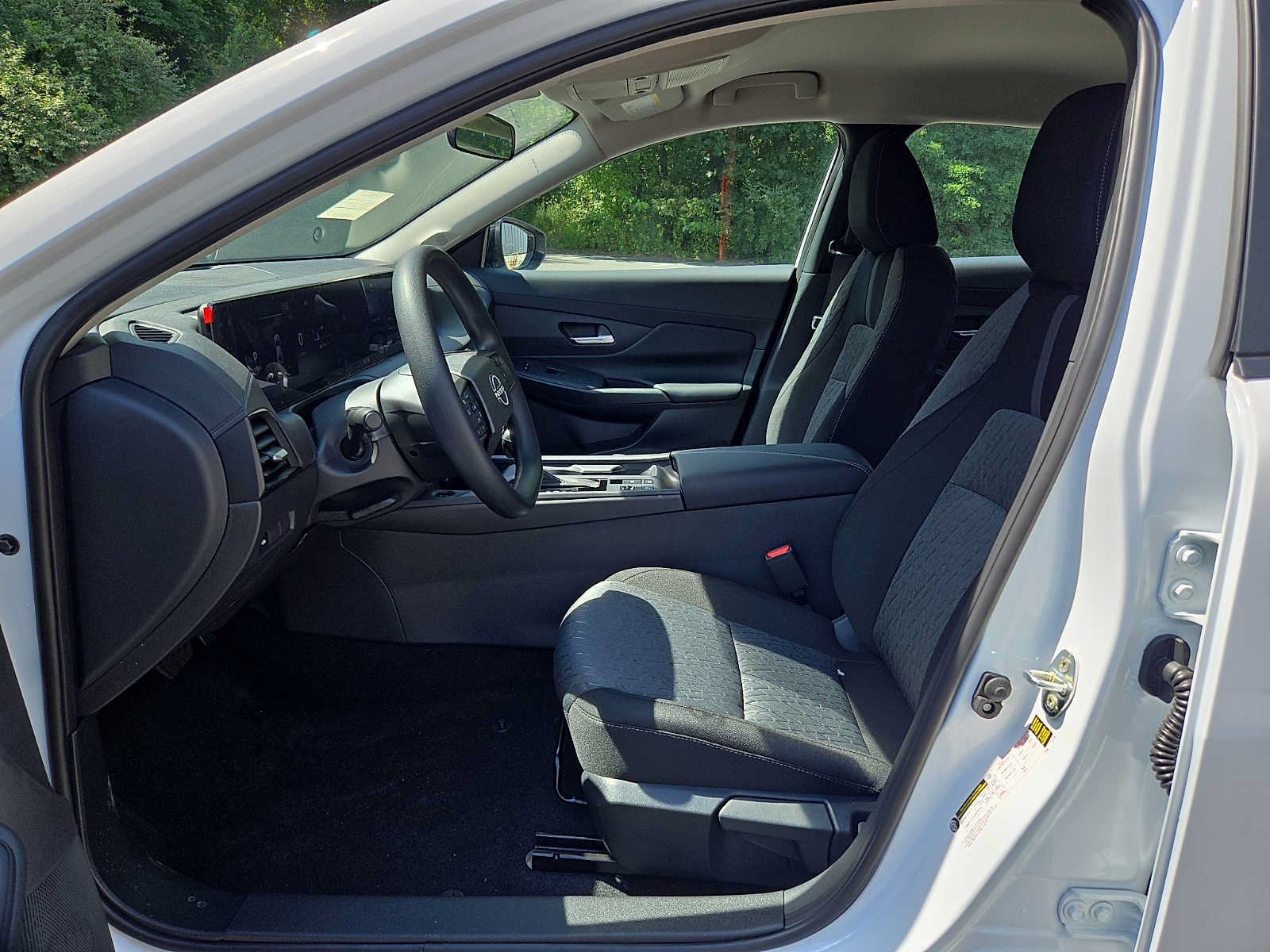 New 2027 Nissan Sentra SV w/ Floor Mat Package FWD image 10