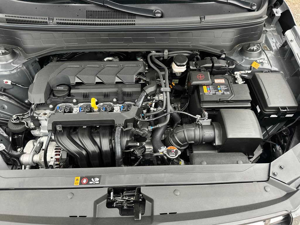 Used 2026 Hyundai Venue SEL FWD image 23