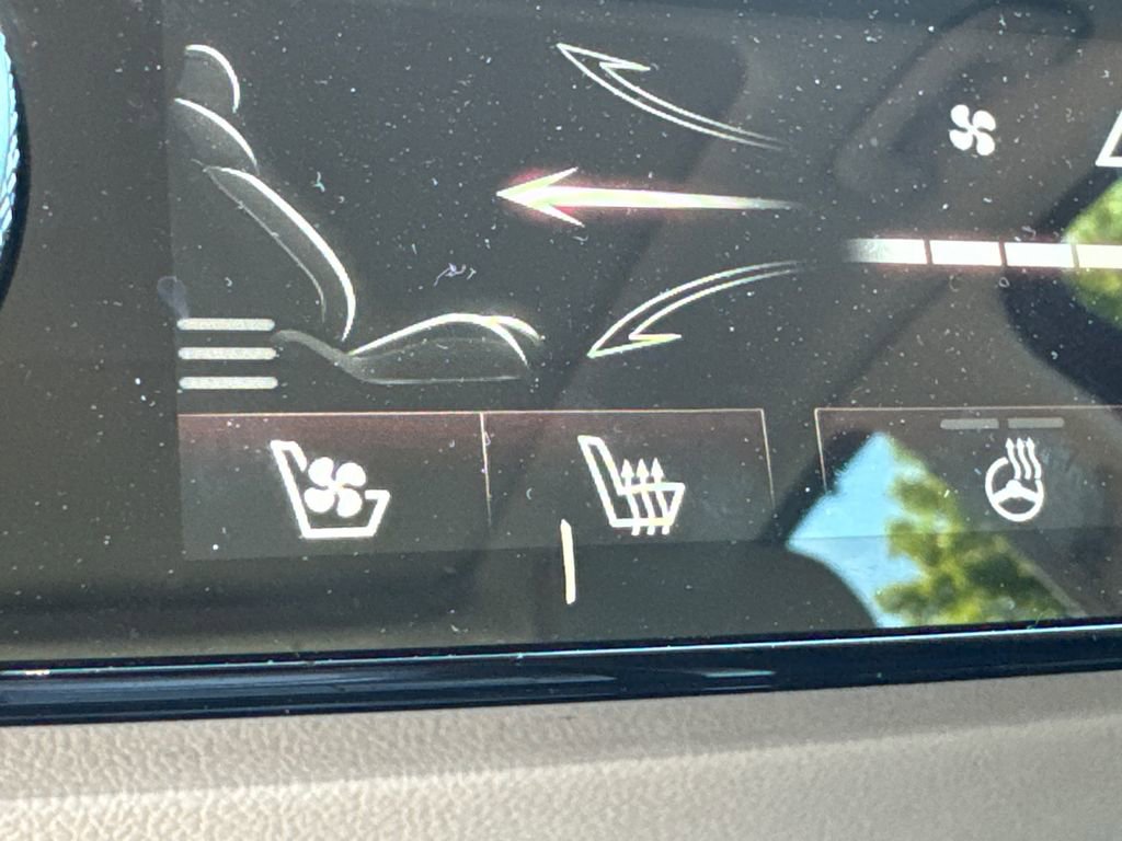 Used 2022 Genesis G80 2.5T w/ Prestige Package image 31