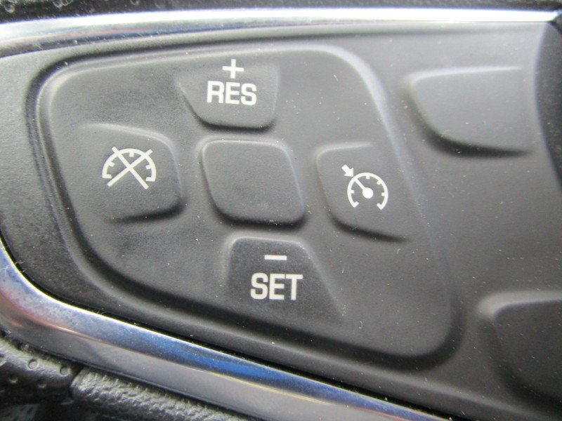 Used 2020 Chevrolet Malibu LT FWD image 17