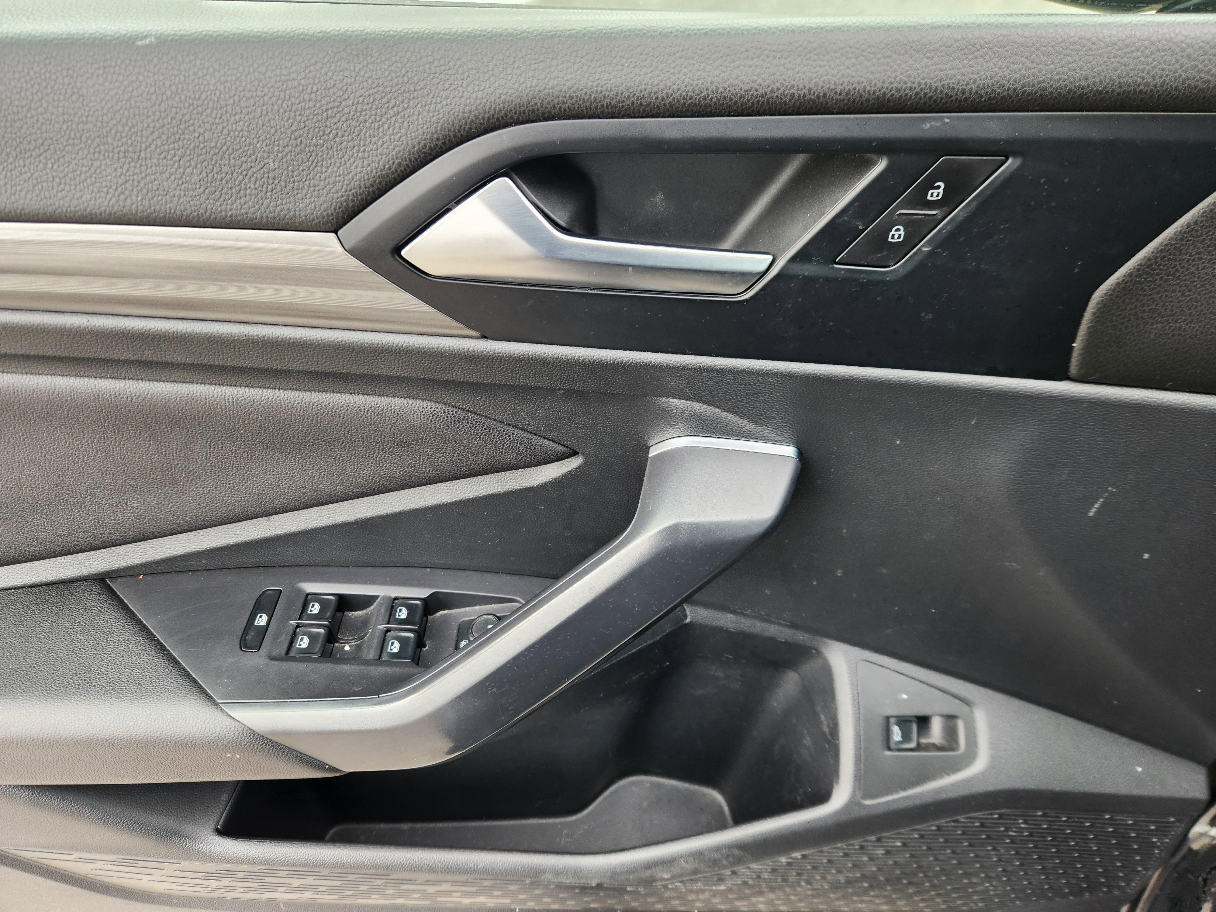 Used 2019 Volkswagen Jetta SEL image 17