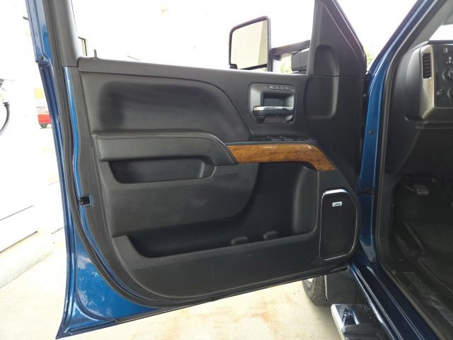 Used 2018 Chevrolet Silverado 2500 High Country AWD/4WD image 51