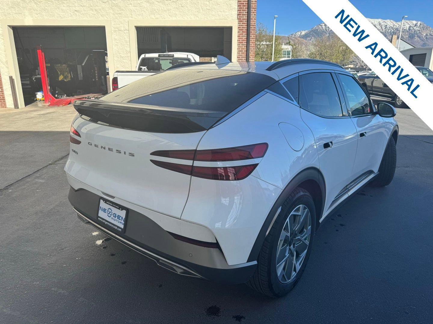 Used 2025 Genesis GV60 Advanced image 7