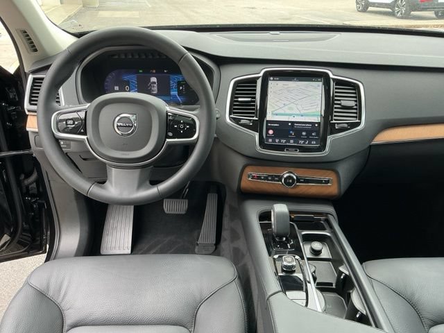 Certified 2024 Volvo XC90 T8 Plus w/ Protection Package Premier AWD/4WD image 13