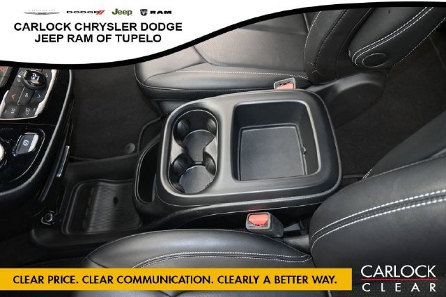 Used 2025 Chrysler Pacifica Select FWD image 21