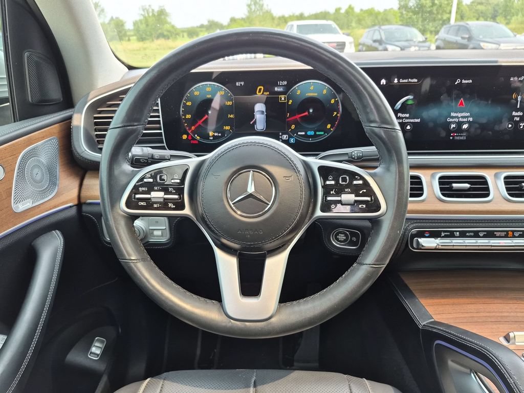 Used 2020 Mercedes-Benz GLE 450 4MATIC w/ MBUX Technology Package image 18