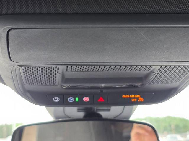Used 2025 Chevrolet Equinox LT AWD/4WD image 21