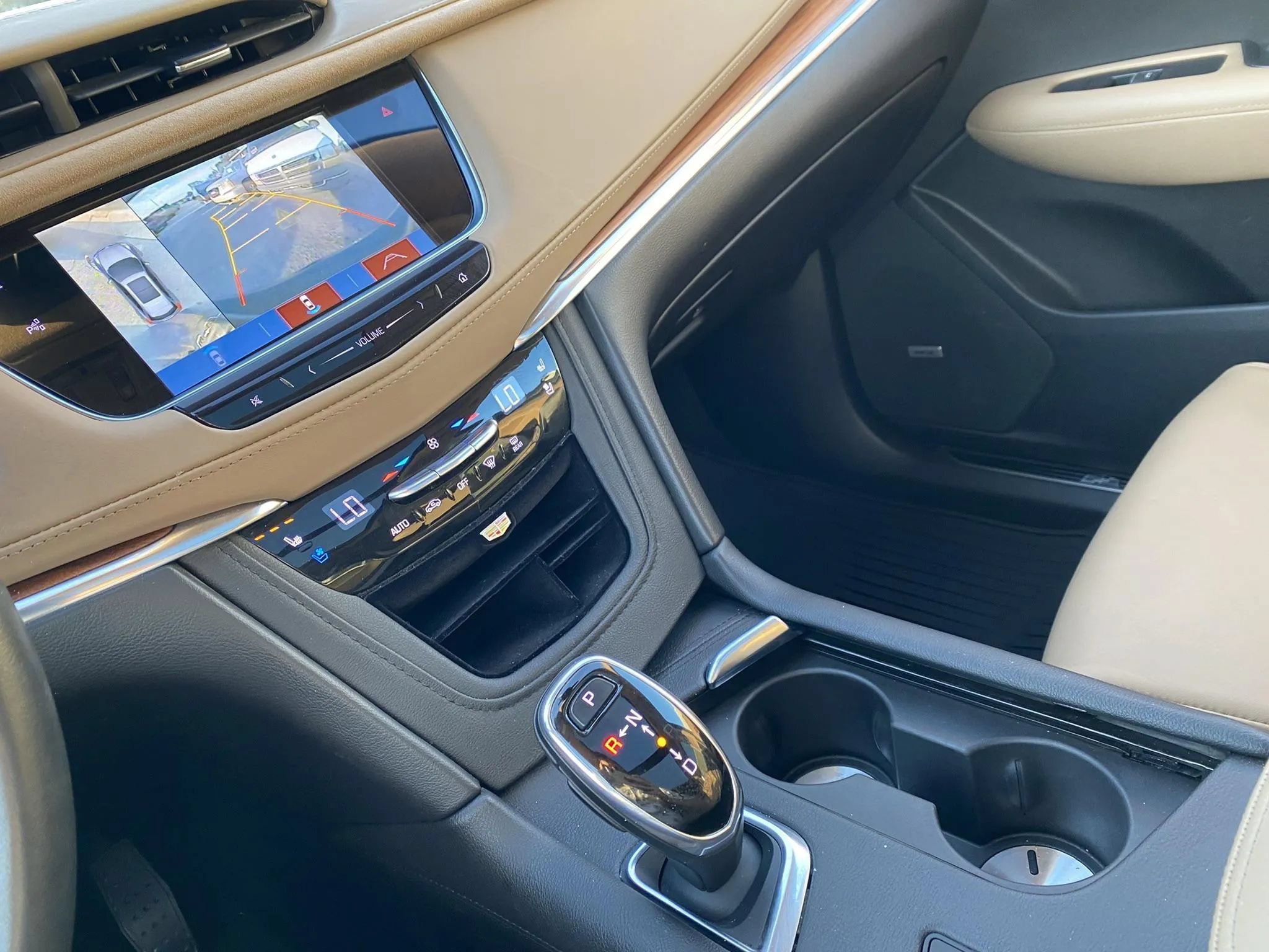 Used 2019 Cadillac XT5 Platinum AWD/4WD image 13