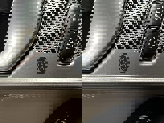 Used 2023 Ford Explorer Limited image 19