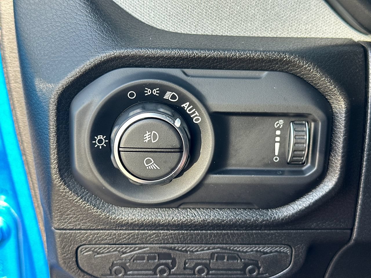 Used 2024 Jeep Gladiator Sport AWD/4WD image 33