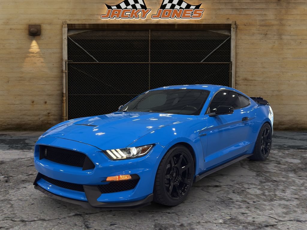 Used 2017 Ford Mustang Shelby GT350 w/ Electronics Package RWD image 2