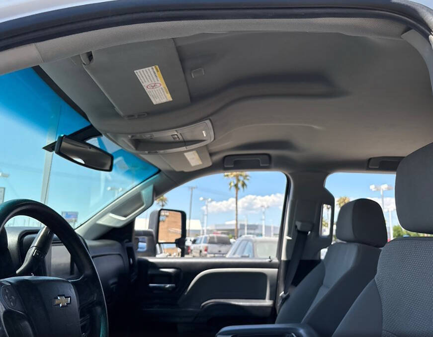 Used 2018 Chevrolet Silverado 2500 W/T w/ WT Convenience Package AWD/4WD image 10