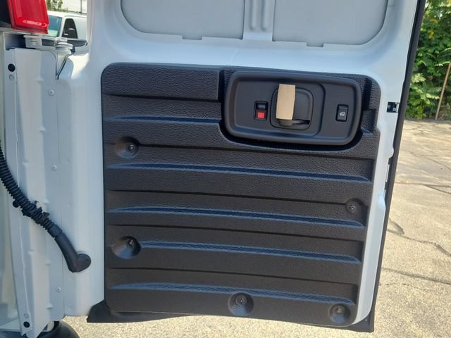 New 2026 GMC Savana 2500 w/ Driver Convenience Package RWD image 10