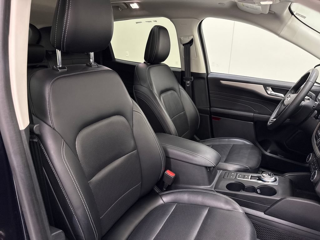Used 2021 Ford Escape SEL w/ Technology Package FWD image 27