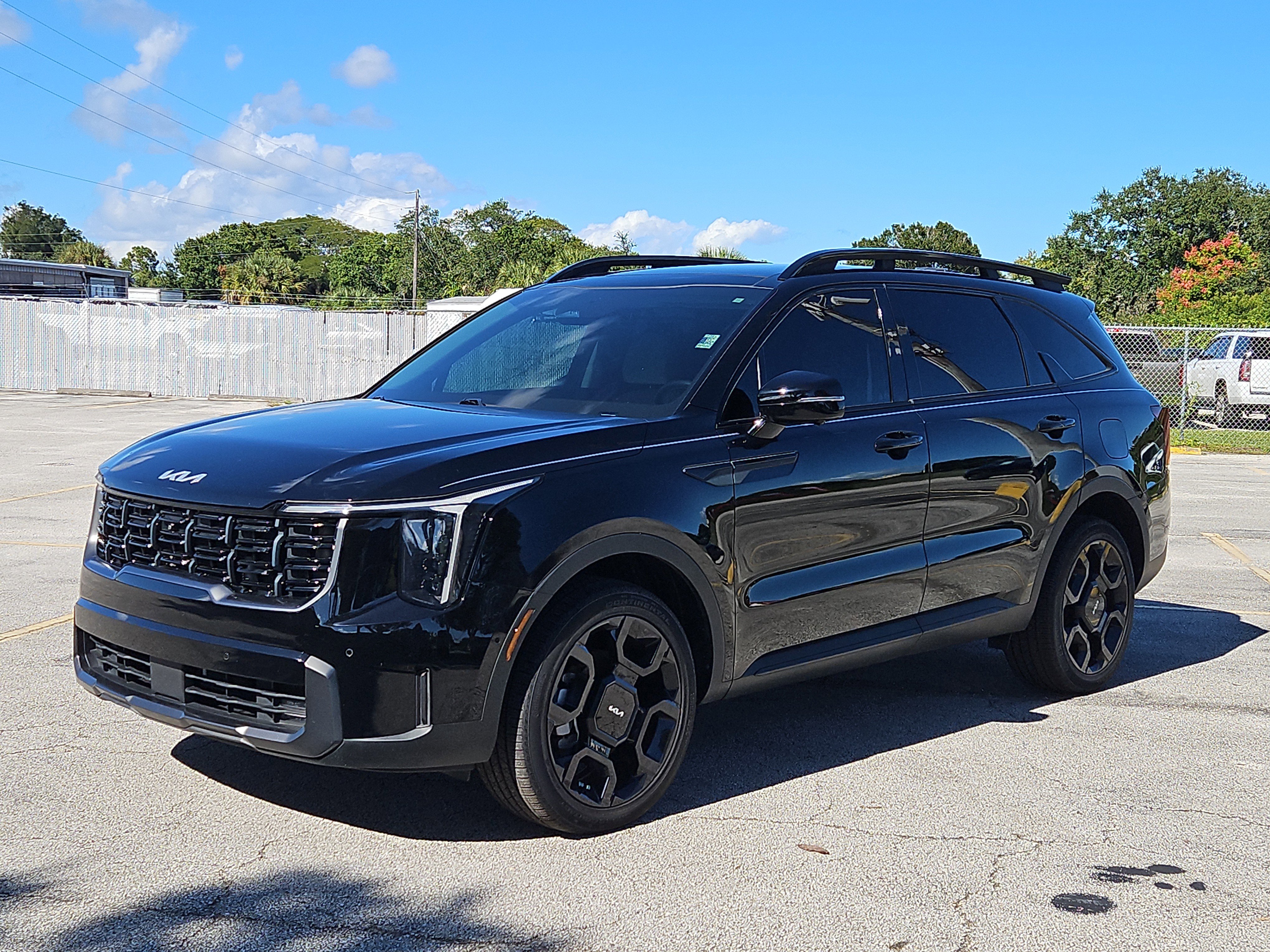 Used 2024 Kia Sorento SX image 2