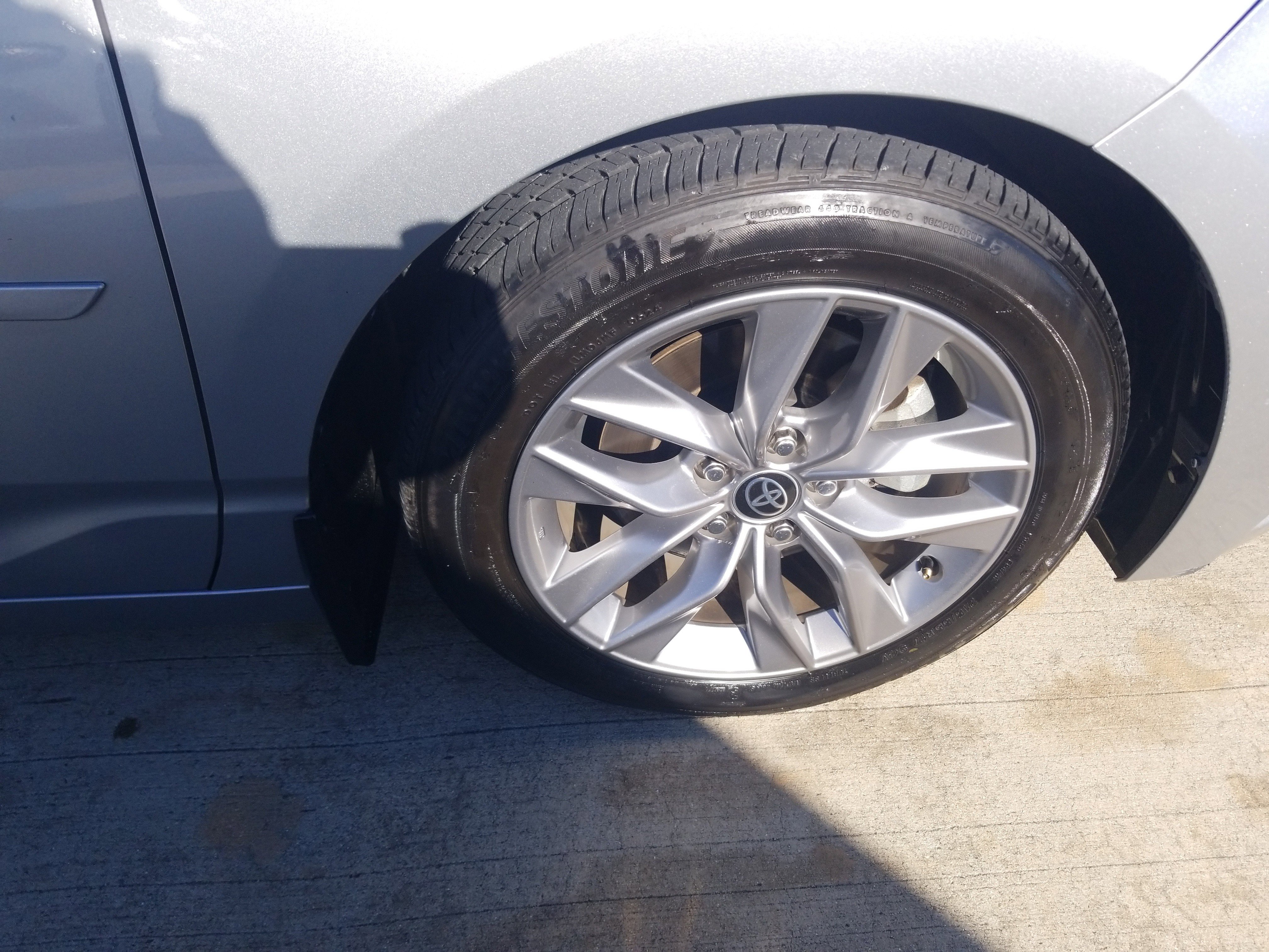 Used 2022 Toyota Avalon XLE FWD image 24