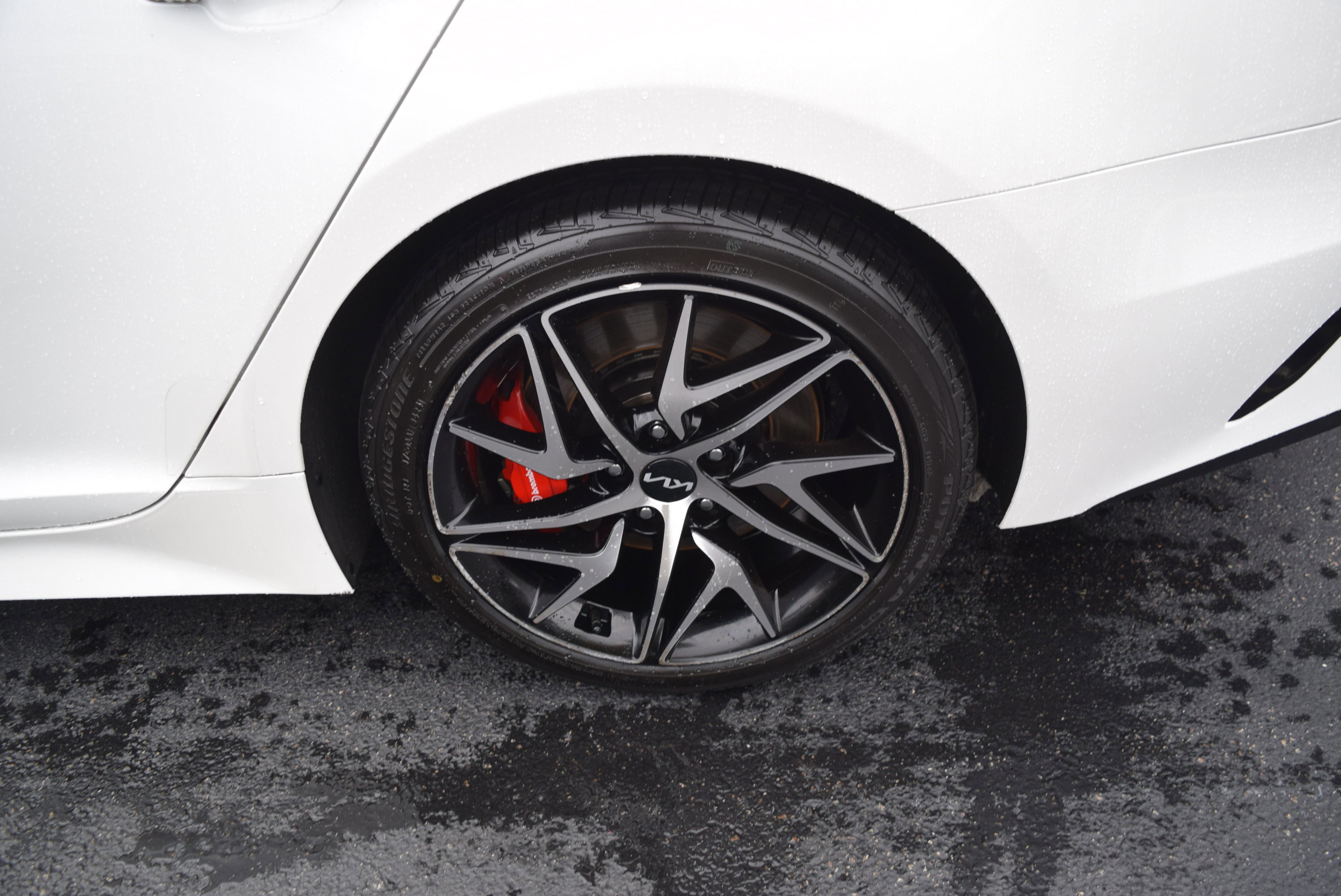 Used 2023 Kia Stinger GT-Line w/ Sun & Sound Package image 7