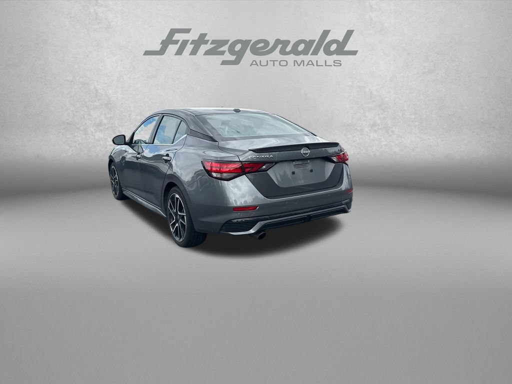 Used 2025 Nissan Sentra SR FWD image 5