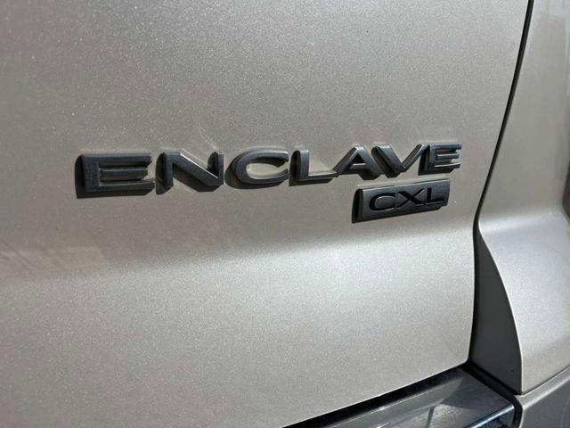 Used 2009 Buick Enclave CXL w/ Entertainment Package #4 image 7