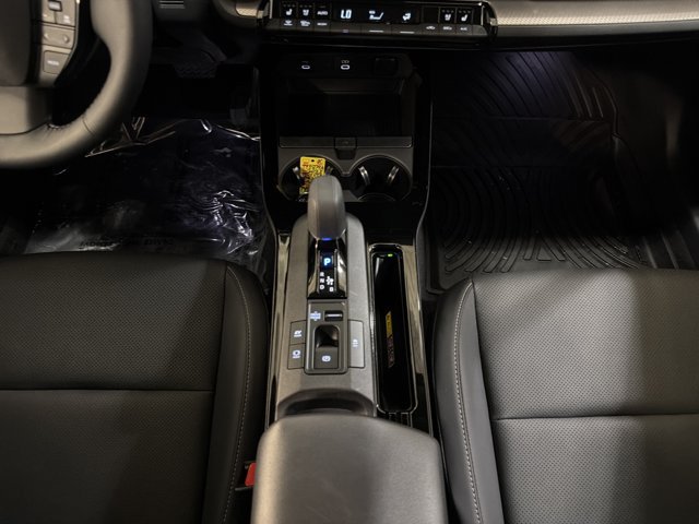 Used 2023 Toyota Prius Limited w/ Limited Premium Package FWD image 35