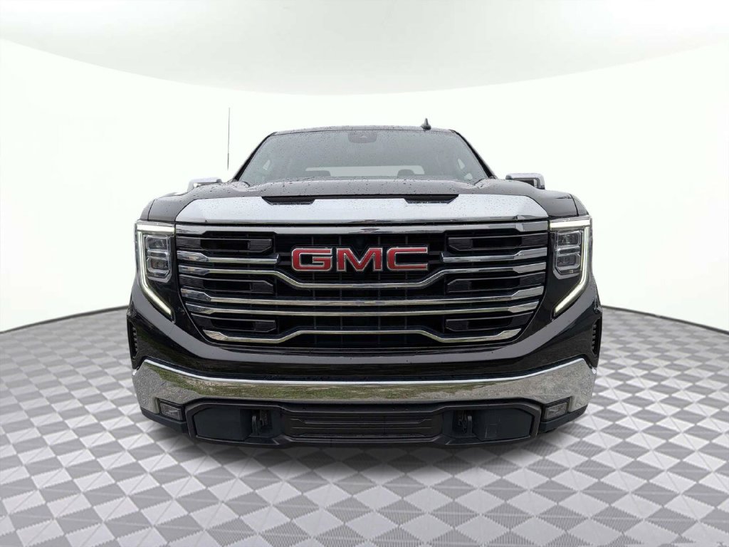 Used 2025 GMC Sierra 1500 SLT RWD image 8