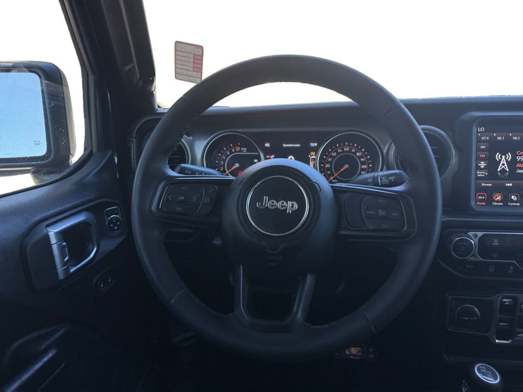 Used 2021 Jeep Gladiator Sport image 12