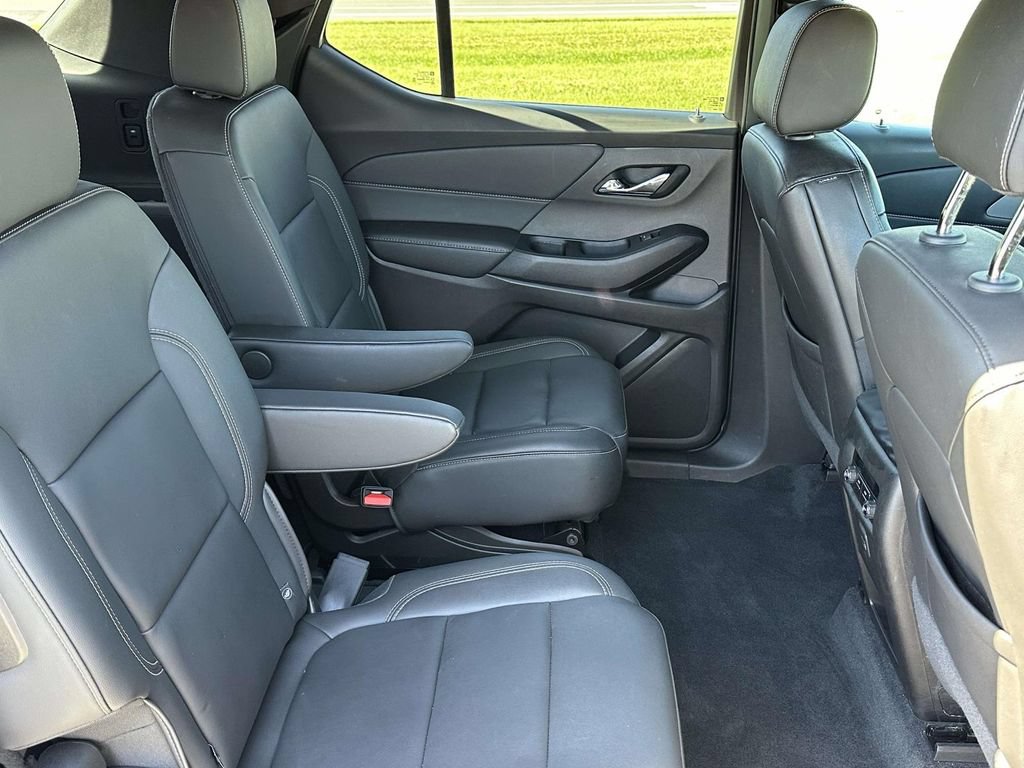 Used 2023 Chevrolet Traverse LT AWD/4WD image 11