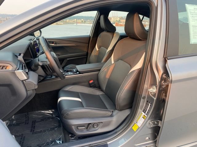 Used 2025 Toyota Camry SE FWD image 16