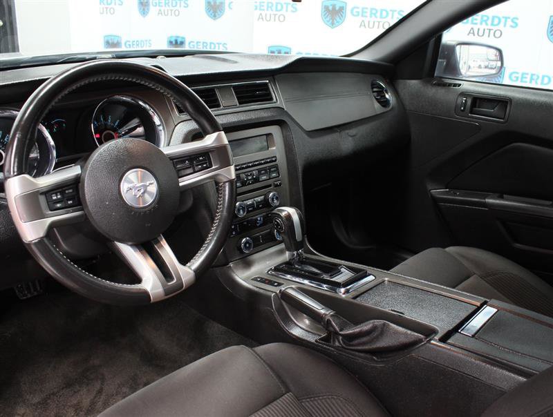 Used 2013 Ford Mustang Coupe RWD image 7