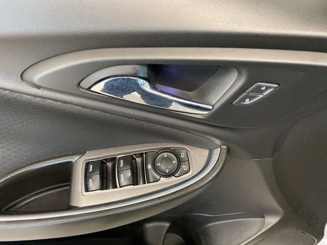 Used 2016 Chevrolet Malibu LT image 29