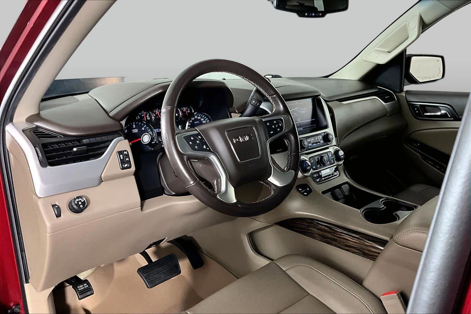 Used 2018 GMC Yukon SLT w/ Open Road Package RWD image 17