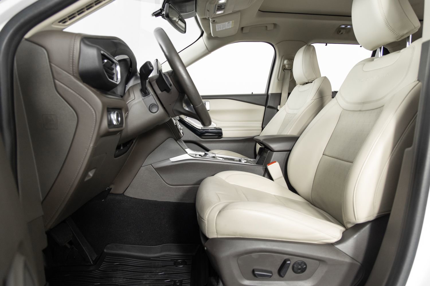 Used 2021 Ford Explorer Platinum w/ Equipment Group 601A image 15