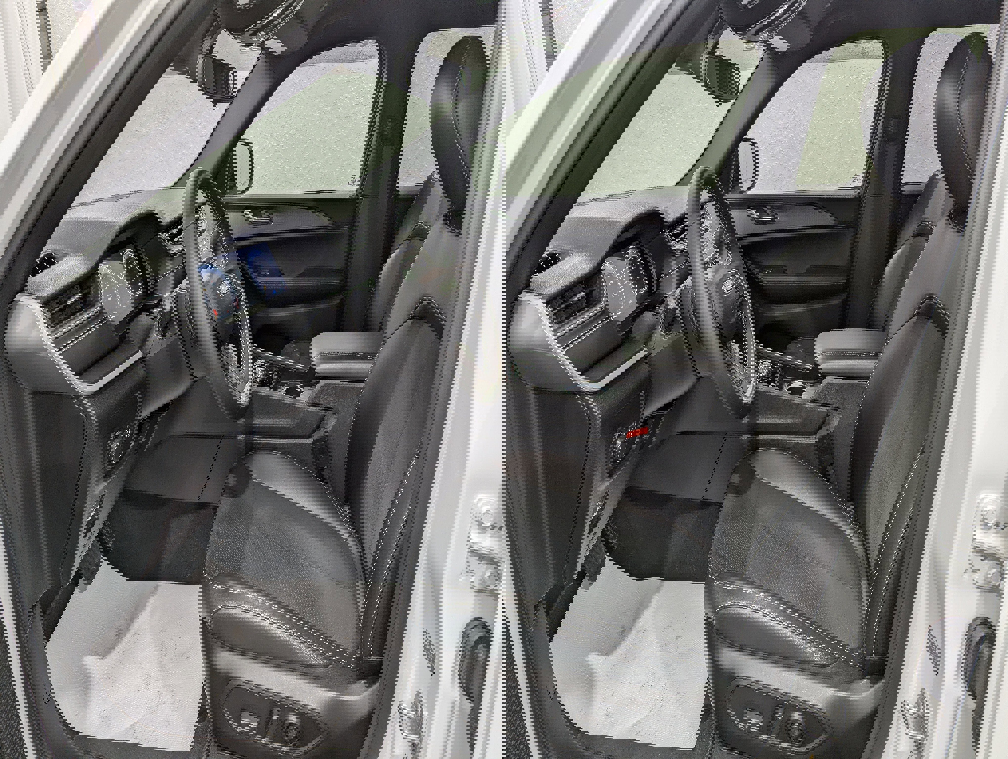 Used 2024 Jeep Grand Cherokee Altitude image 13