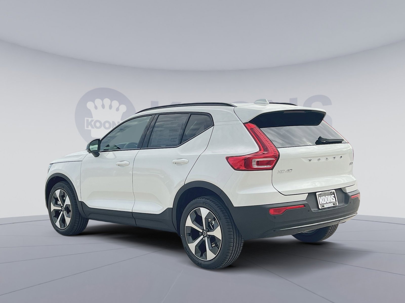 New 2026 Volvo XC40 B5 Plus w/ Protection Package Premier AWD/4WD image 4