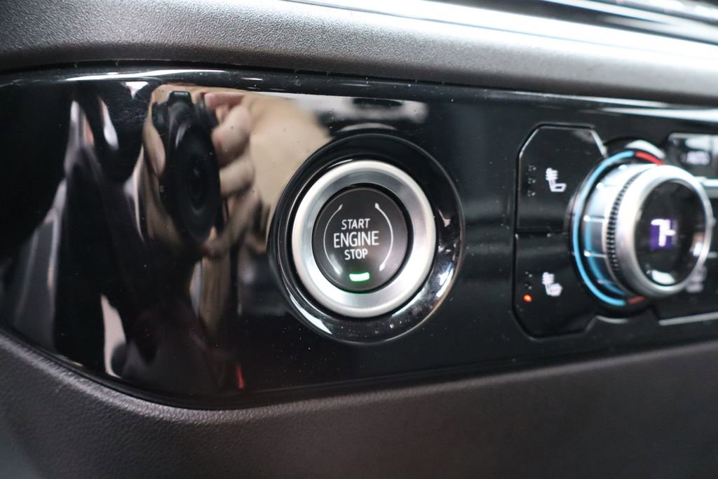 Used 2024 GMC Sierra 1500 Elevation image 18