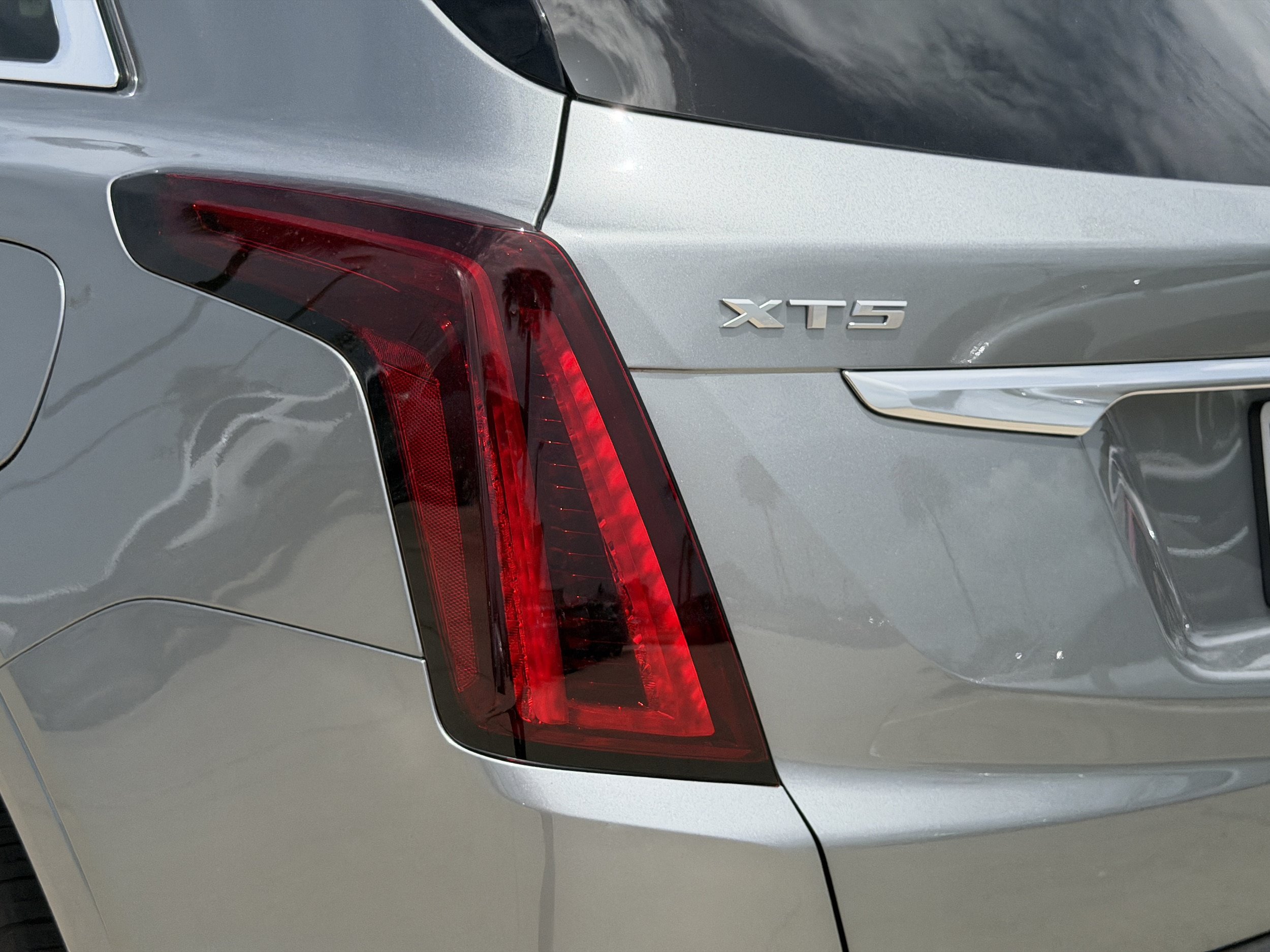 New 2026 Cadillac XT5 Premium Luxury w/ Driver Assist Package FWD image 9