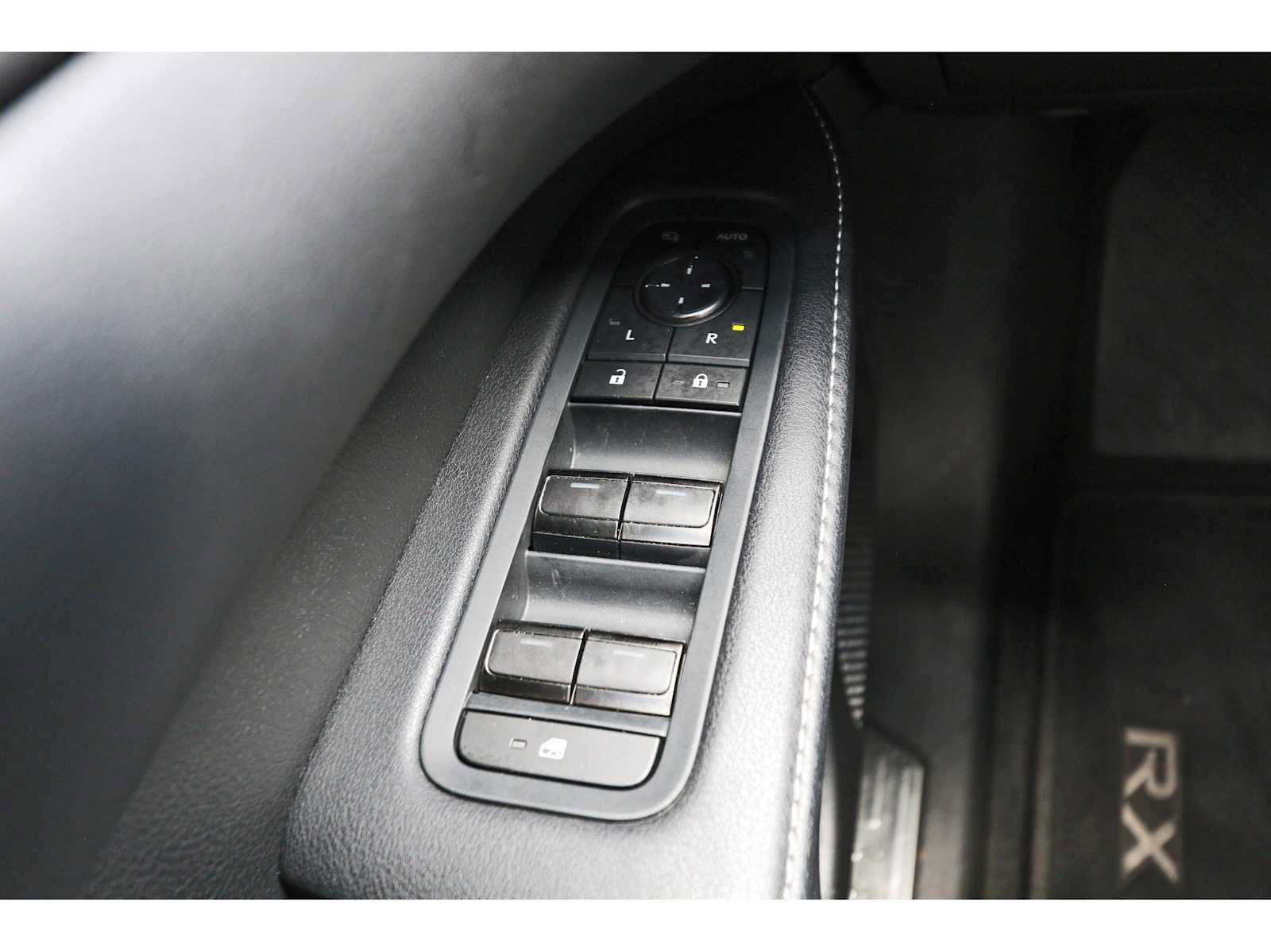 Used 2024 Lexus RX 350 Premium w/ Convenience Package FWD image 20
