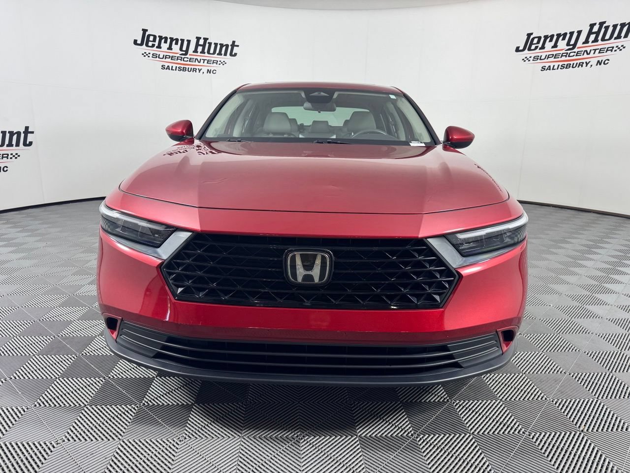 Used 2023 Honda Accord EX image 4