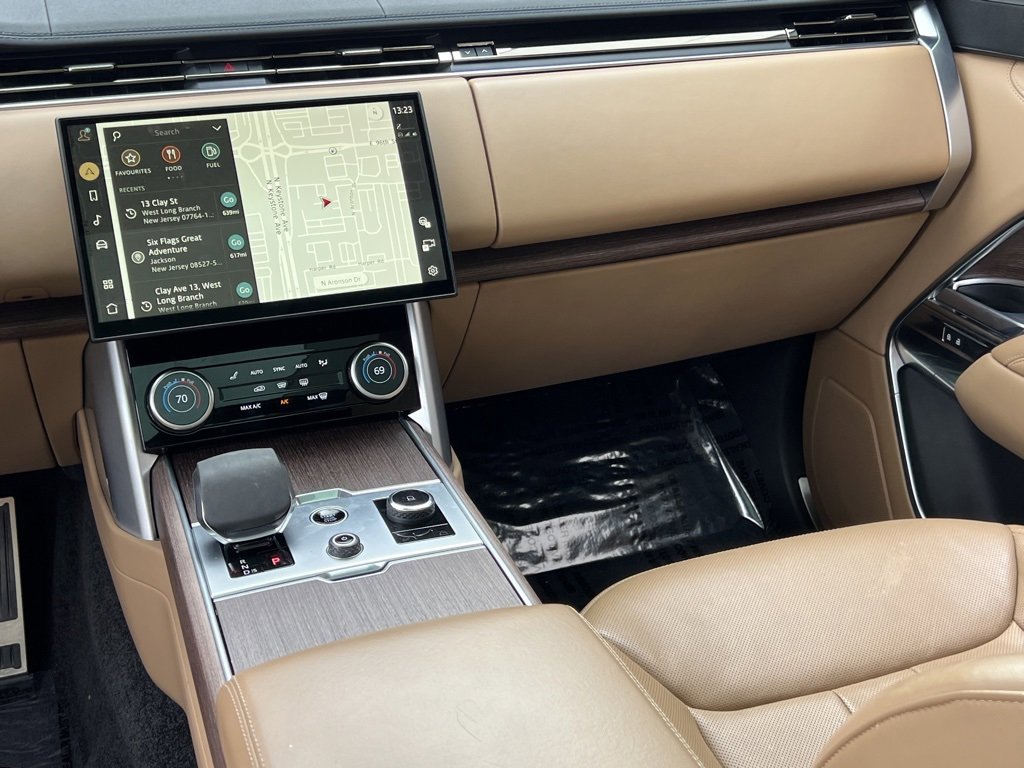 Used 2023 Land Rover Range Rover SE image 27