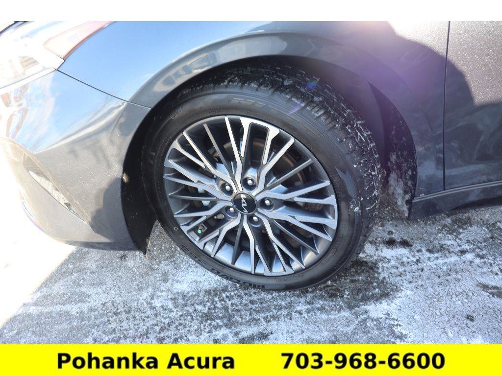 Used 2023 Kia Forte GT-Line w/ GT-Line Premium Package image 28