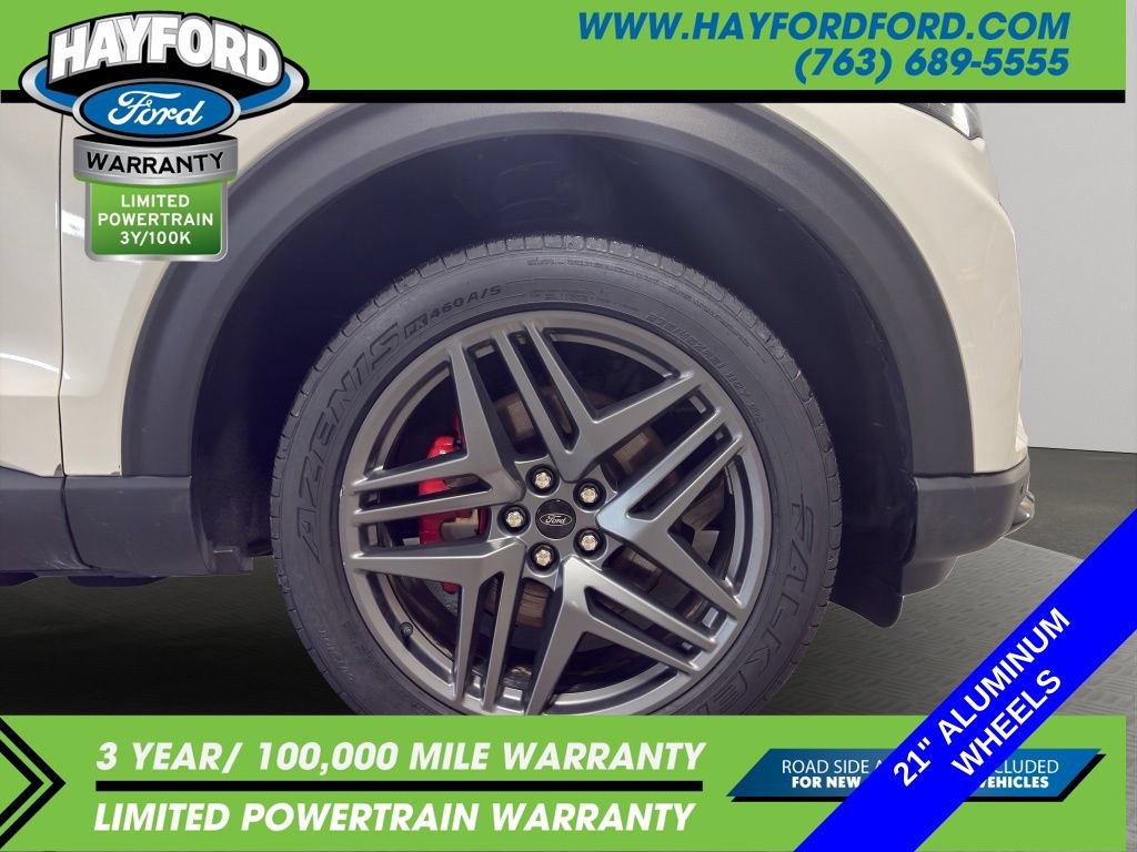 Used 2025 Ford Explorer ST-Line w/ ST-Line Street Pack AWD/4WD image 23