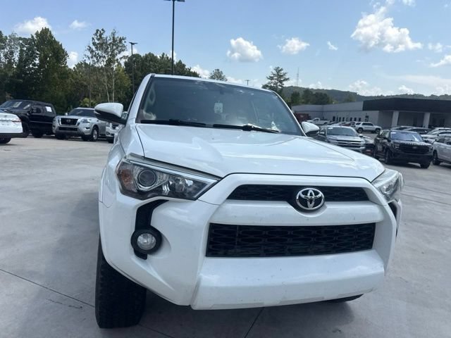 Used 2017 Toyota 4Runner SR5 Premium RWD image 5