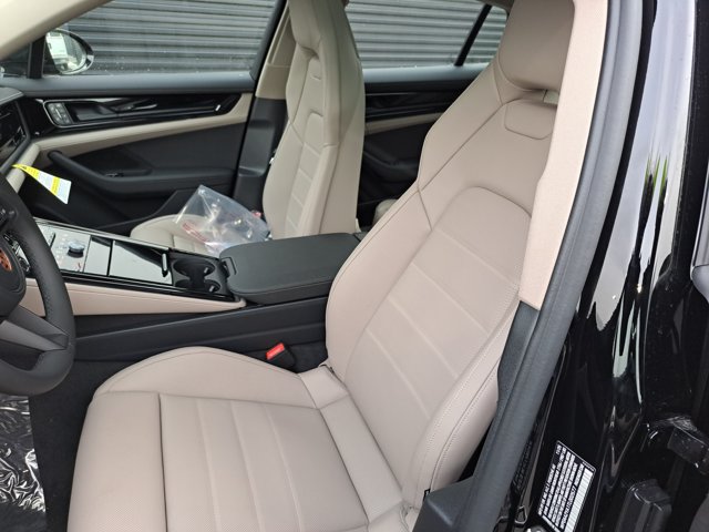 New 2026 Porsche Panamera 4 AWD/4WD image 5