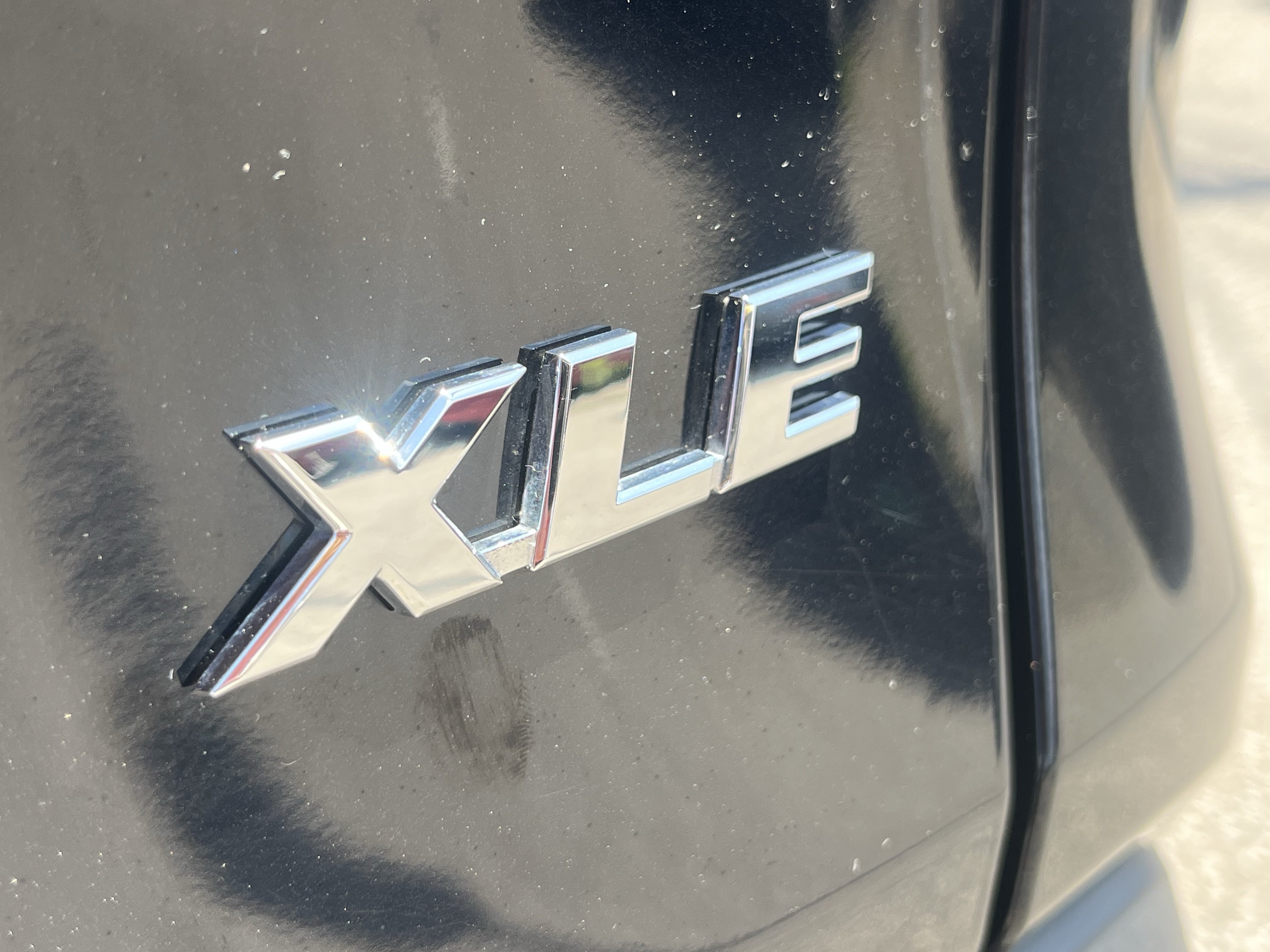 Used 2024 Toyota RAV4 XLE FWD image 10