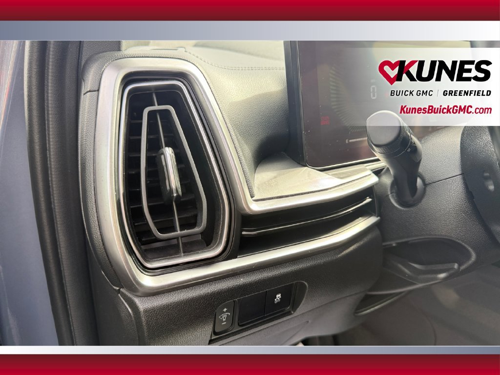 Used 2024 Kia Sorento S FWD image 43