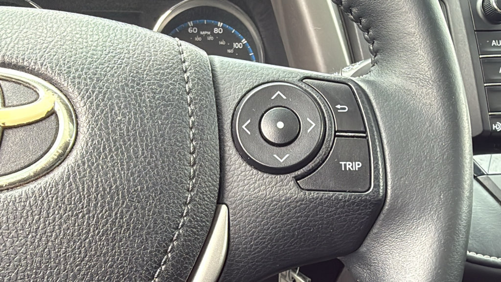 Used 2016 Toyota RAV4 XLE FWD image 29