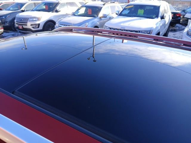 Used 2022 Volkswagen Taos SE image 13